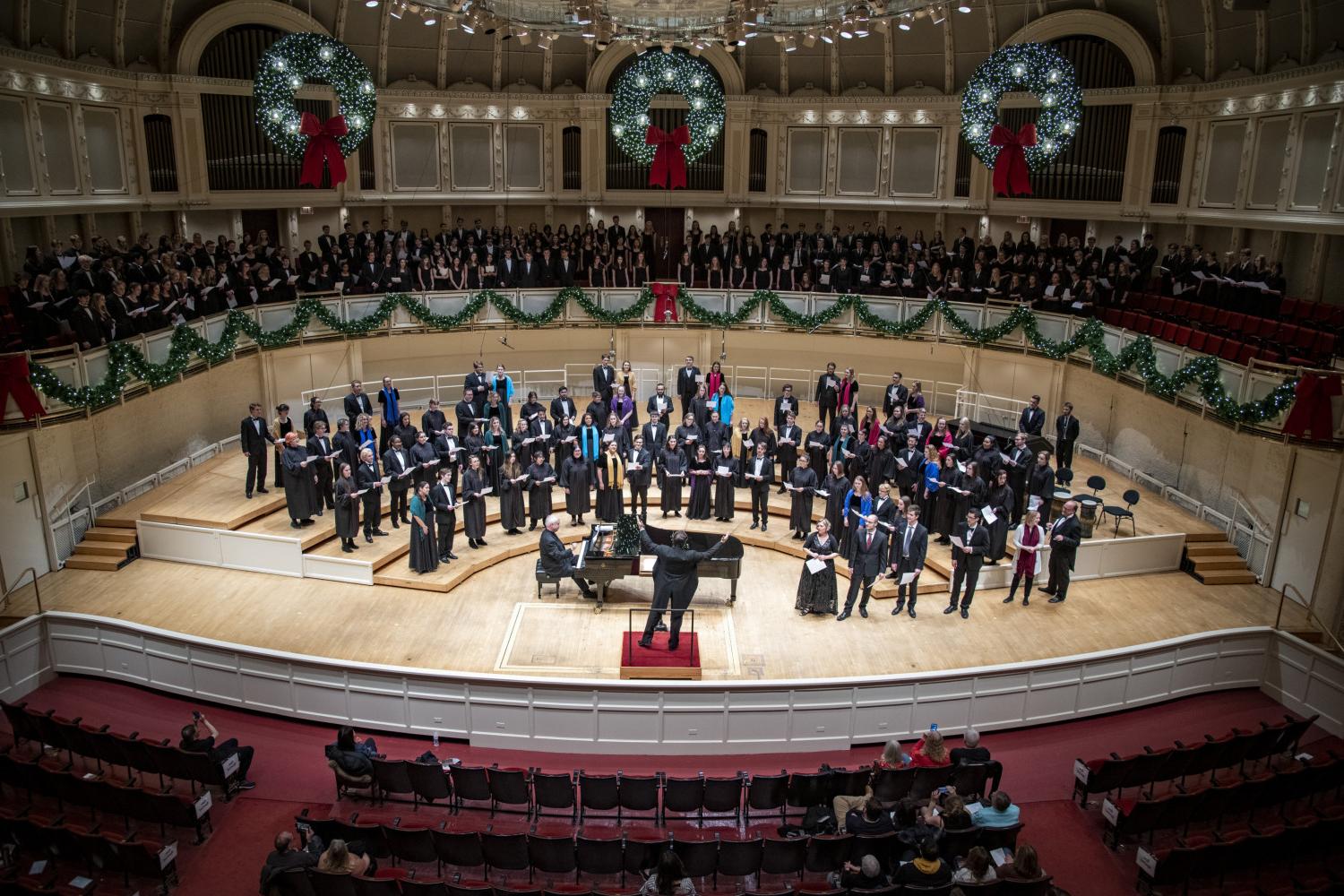 <a href='http://zjik.ngskmc-eis.net'>全球十大赌钱排行app</a>合唱团在芝加哥交响音乐厅演出.